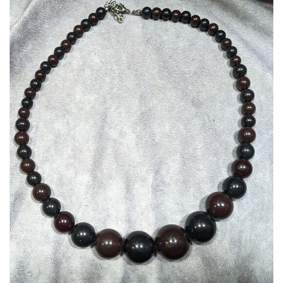 Black And Brown Graduated Beaded Necklace - Picture 7 of 8